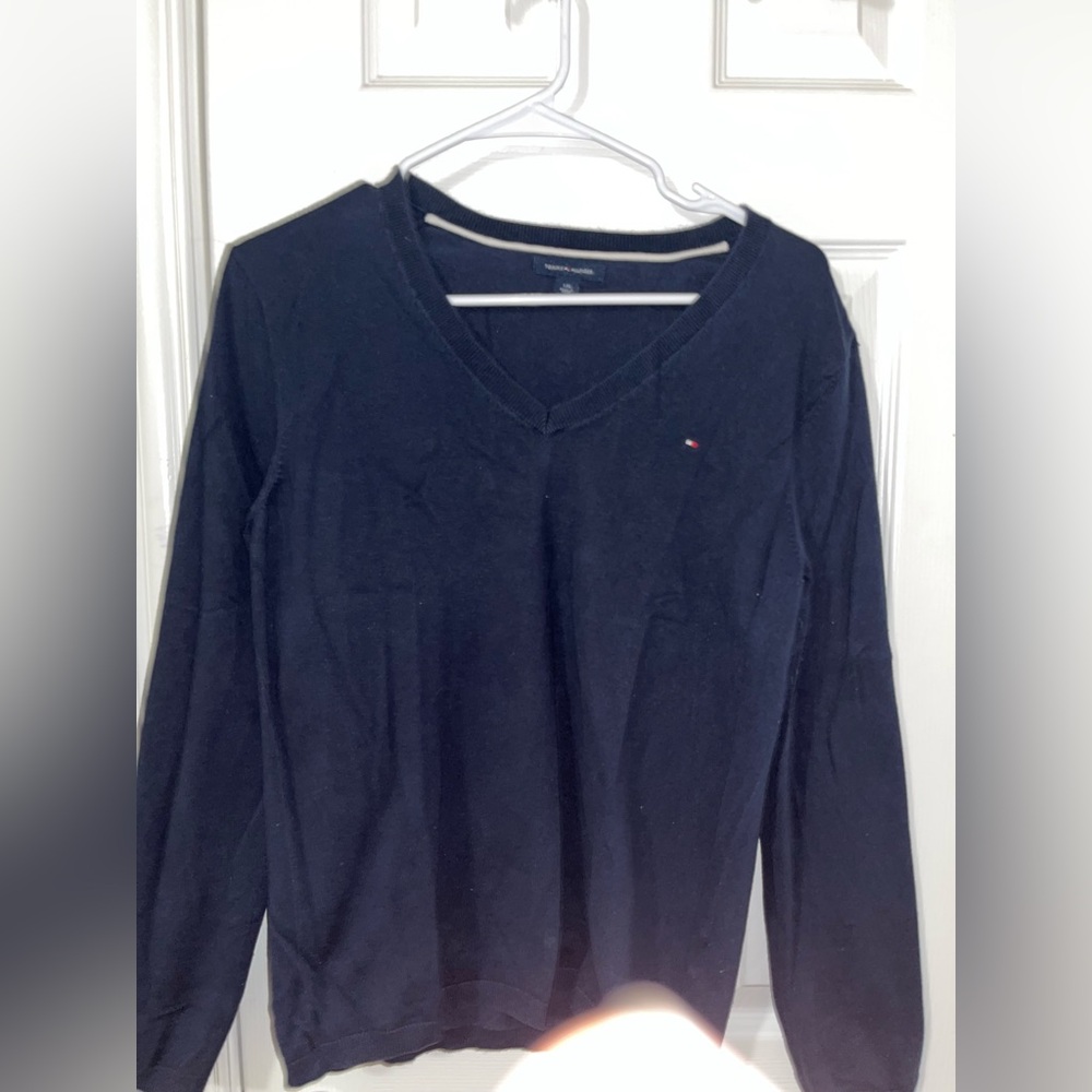 Tommy Hilfiger Women's Dark Blue V-Neck Sweater